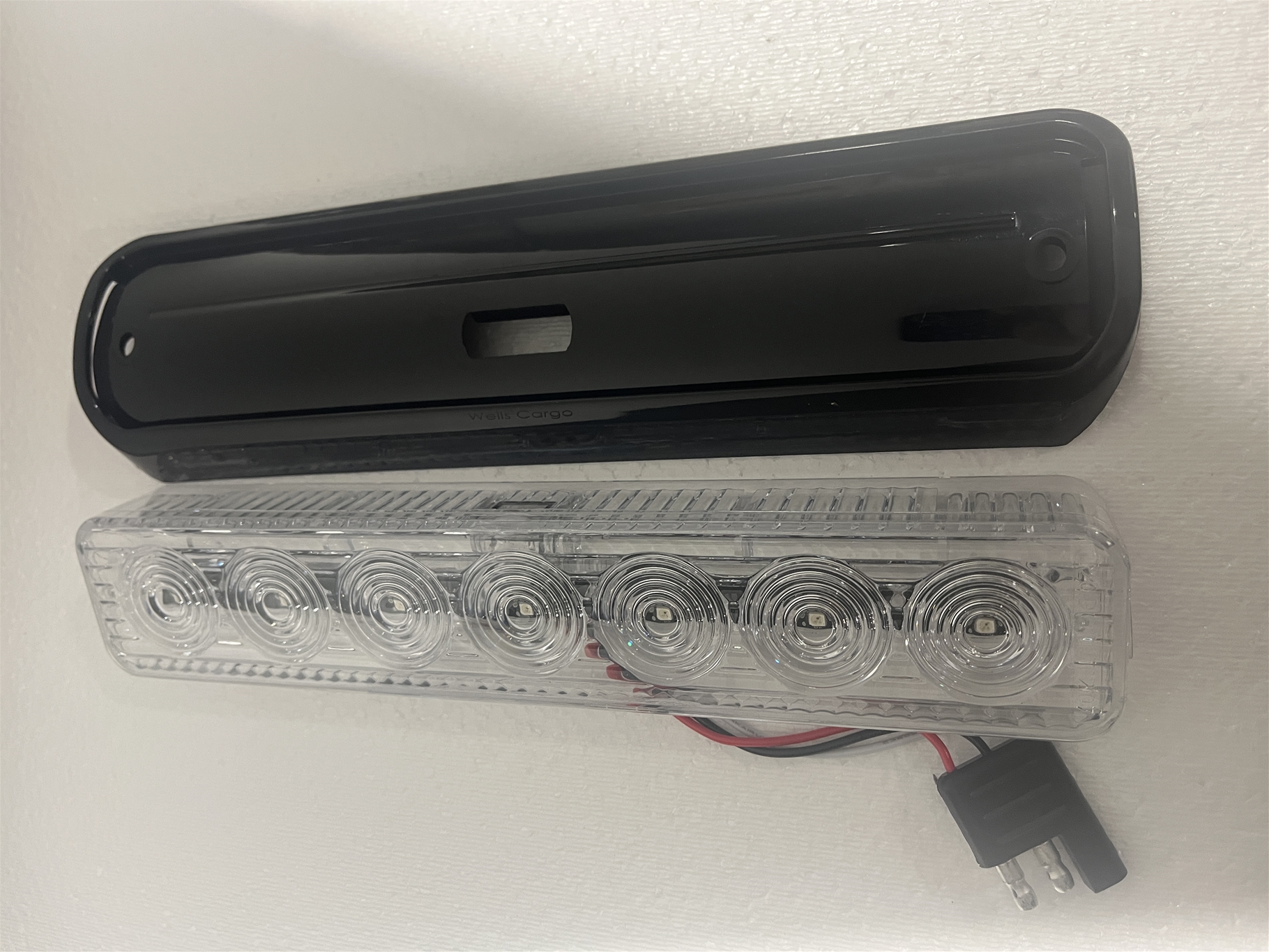 TAIL LIGHT,WRAP,SURFACE,LED,CLEAR W/BASE WRAP-AROUND